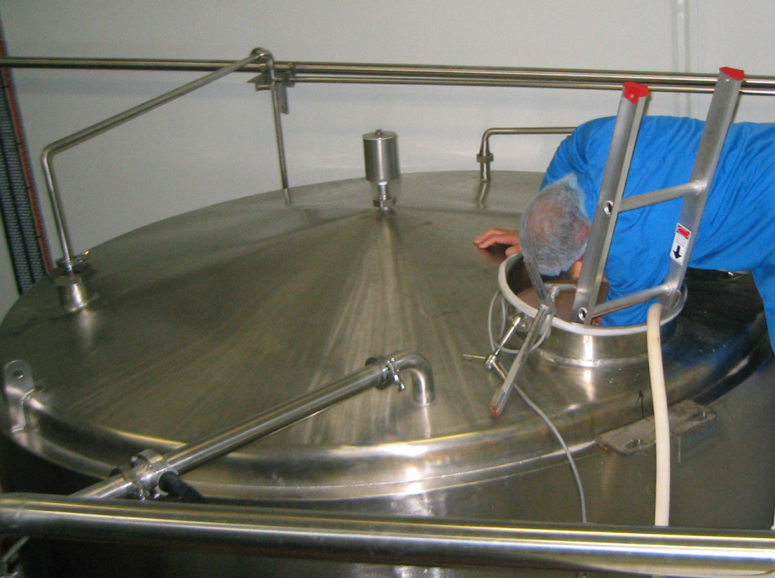 Commercial Water Tank Cleaning Services